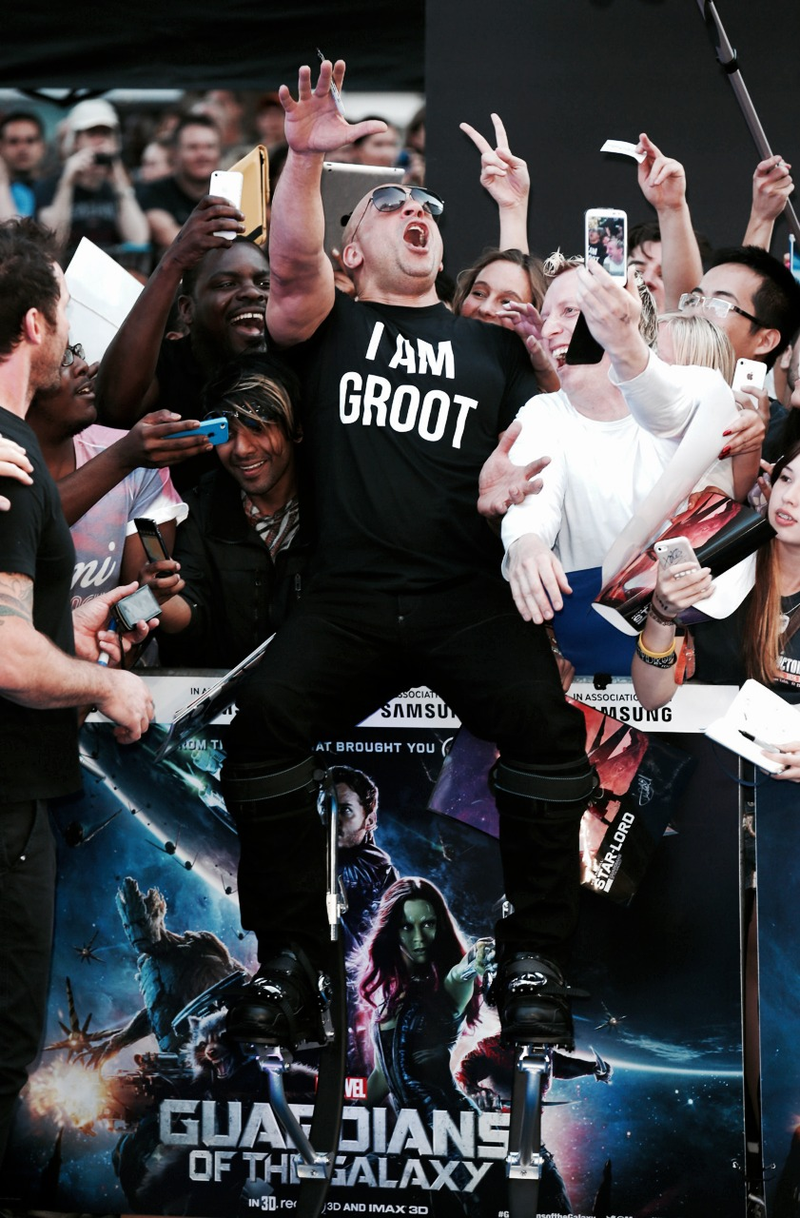 Illustration for article titled Vin Diesel Wears Stilts and T-Shirt to Premiere, Is Awesome